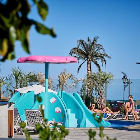 Glamour Red Apartment 22 In Spa Pool Resort Mamaja Zewnętrze zdjęcie